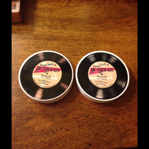 Benefit some kind a gorgeous foundation faker