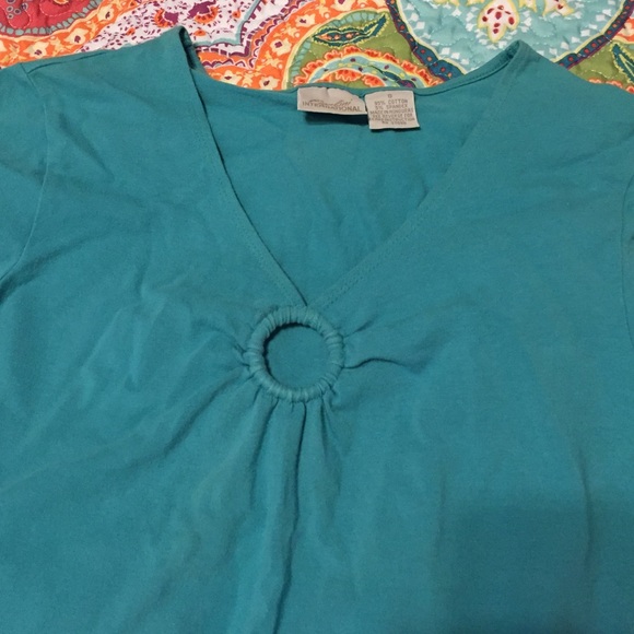 Turquoise blue top - Picture 2 of 4