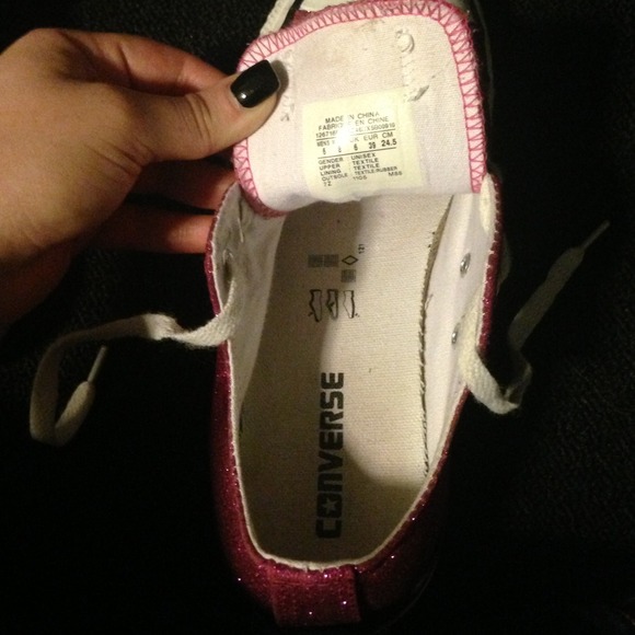 Pink sparkly converse-womens: size 8; mens: size 6 - Picture 3 of 4