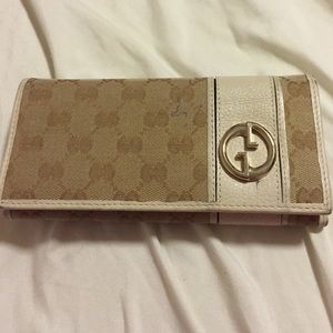 Gucci wallet