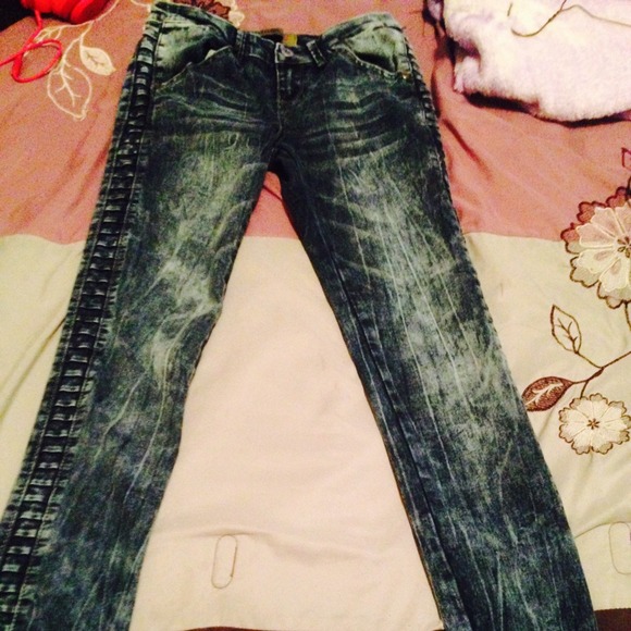 тωєℓνє к ∂єѕιgиєя ∂ємιи ∂ιѕтяєѕѕє∂ ραитѕ - Picture 2 of 4