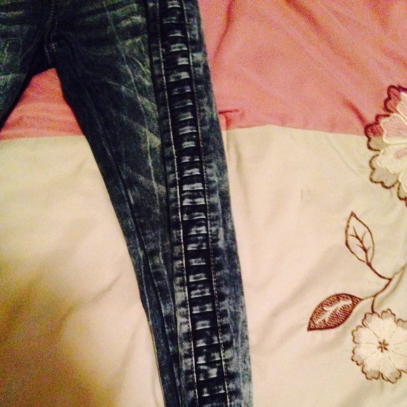 тωєℓνє к ∂єѕιgиєя ∂ємιи ∂ιѕтяєѕѕє∂ ραитѕ - Picture 3 of 4