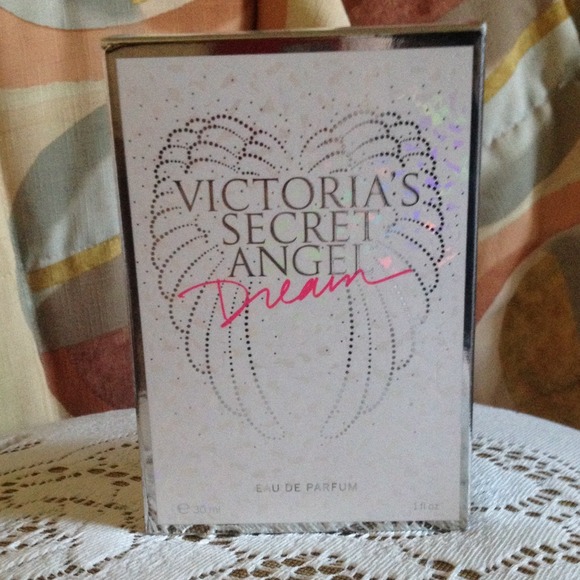 Victoria's Secret angel dream perfume