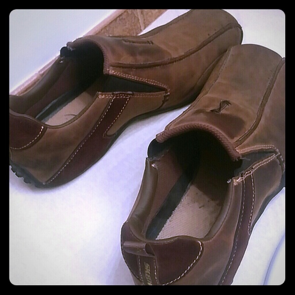Mens SKECHERS leather slip ons