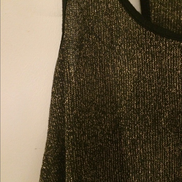 black and gold tank top - Picture 2 of 2