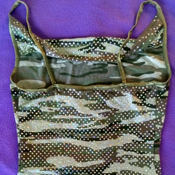 Top - Picture 2 of 2