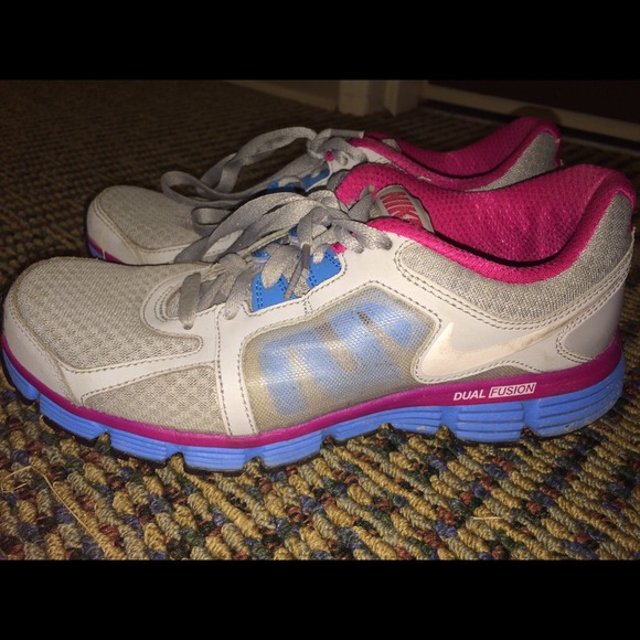 Nike Dual Fusion, Fushia and Blue