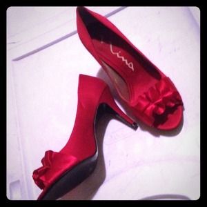 Red "Mima" high heels