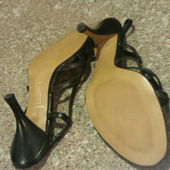 Shoes - Picture 4 of 4