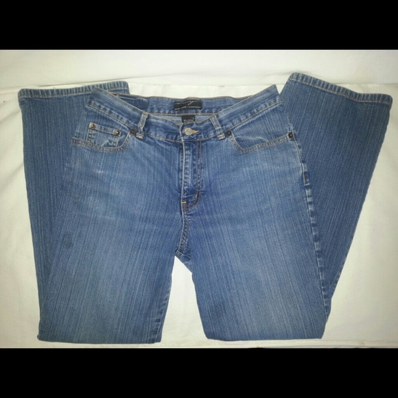 NY & Co Straight Leg Jeans