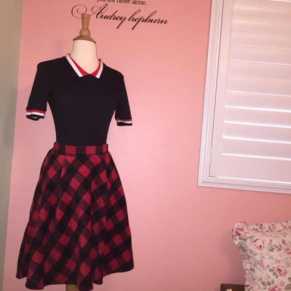 Plaid Red Skirt (S/M)
