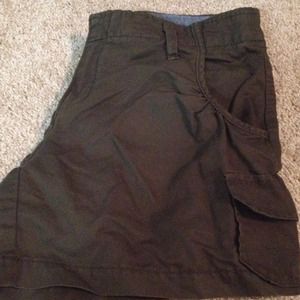 Banana Republic dark olive cargo shorts size 8