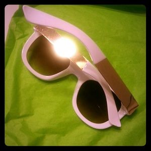 Stylish White & Gold Sunglasses