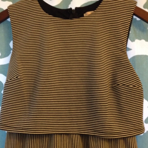 Striped dress - Picture 2 of 4