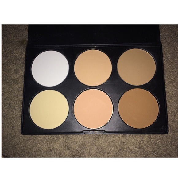 Brand new contour pallete