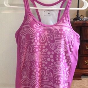 Brooks pink workout top w/ built in bra