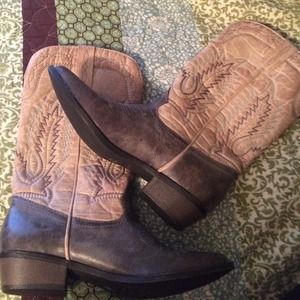 Cowgirl boots bought @Buckle brand new !!!!!!