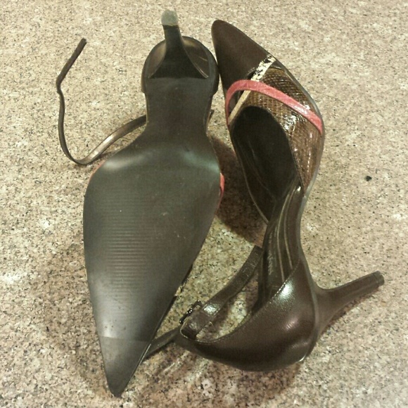 Shoes - Picture 3 of 4