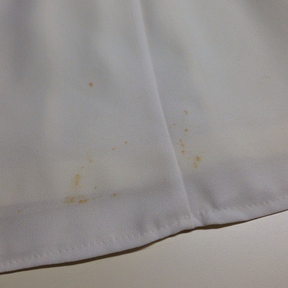 Faded white dress. - Picture 4 of 4