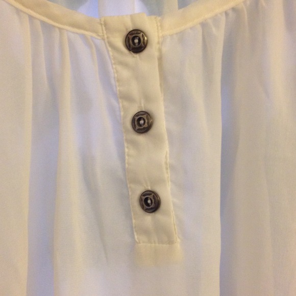 Sheer white bell sleeve top - Picture 4 of 4