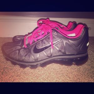 Nike AirMax! JUST REDUCED!!