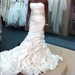 Mori Lee Angelina Faccenda Wedding Dress (1218).