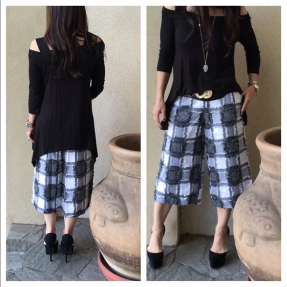 💥💥💥Chic off the shoulder asymmetrical top - Picture 4 of 4