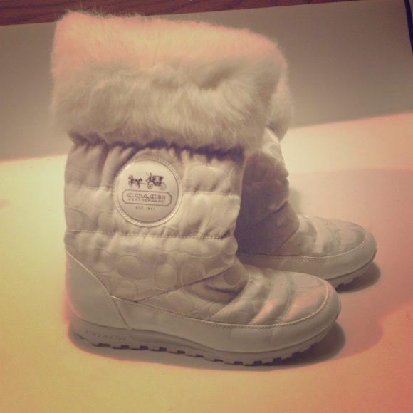 White Coach Snowboots