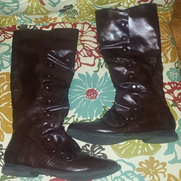 Boots - Brown flat boots