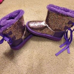 ⭐️sold⭐️Youth girls sparkly ugg type boots