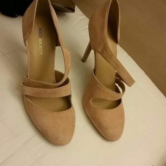 Beautiful suede strappy pumps