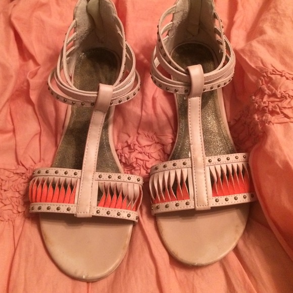 Light blush pink sandles