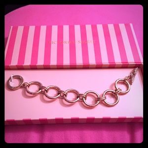 VS Angel Chunky Chain Bracelet💕 Lowest Price!!!!!