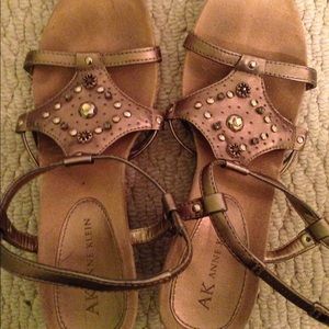 Anne Klein low wedges