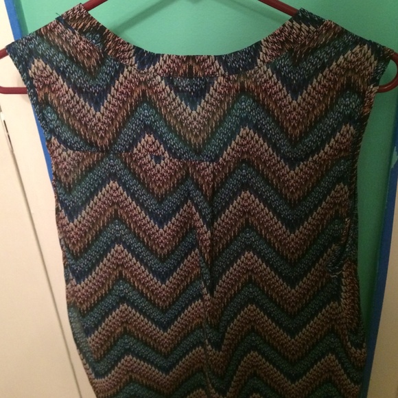 Chevron pattern, snake skin pattern as well - Picture 3 of 3