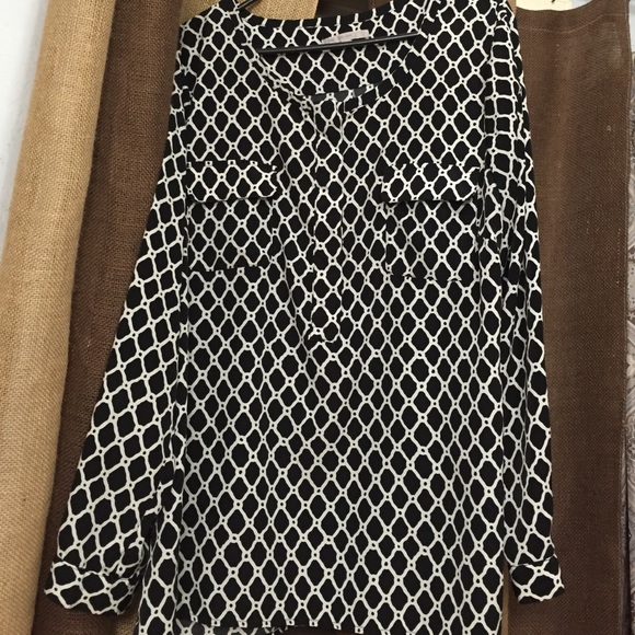 Black and white tunic
