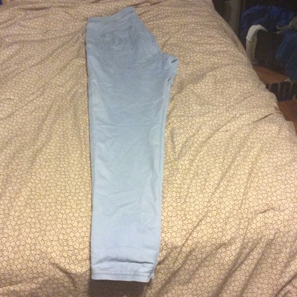 Trade - Picture 2 of 4