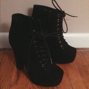 Black heeled booties