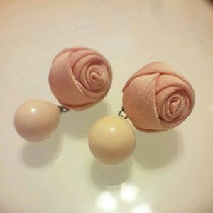 Rose Earings Set