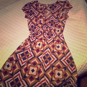 Adorable vintage print dress