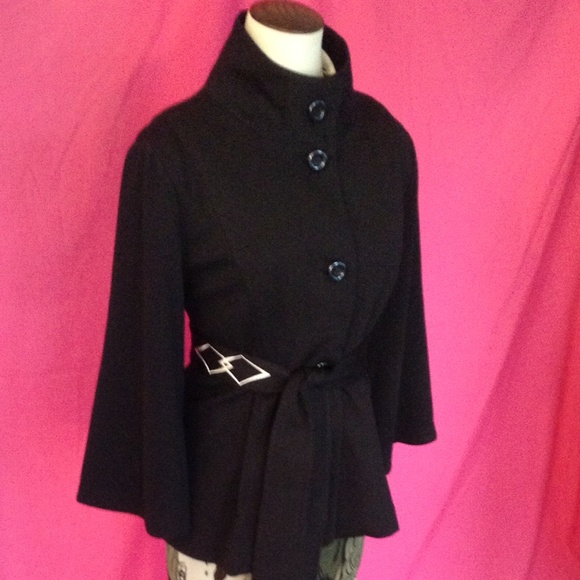 Simply Chloe Dao Stretch Kimono Sleeve Jacket