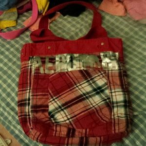 Red plaid Aeropostale tote bag.