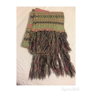 F21 scarf