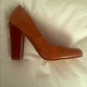 Brand new camel colored heels