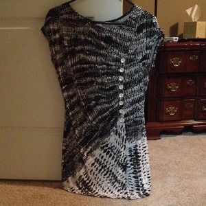 Joseph Ribkoff black and white tunic size 10