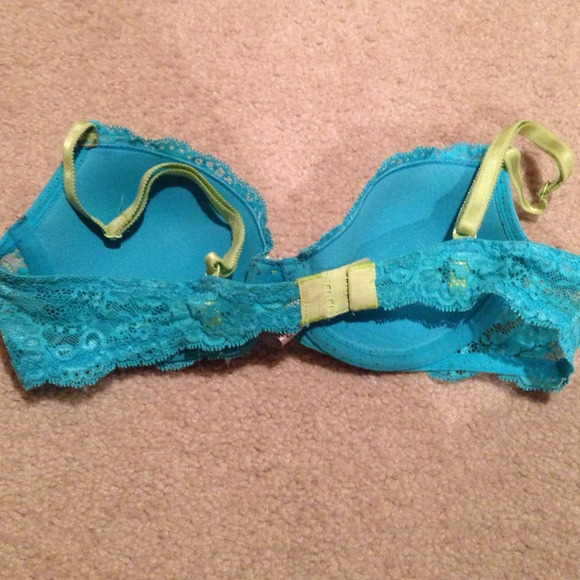 Victoria's Secret Dream Angels Bra - Picture 2 of 3