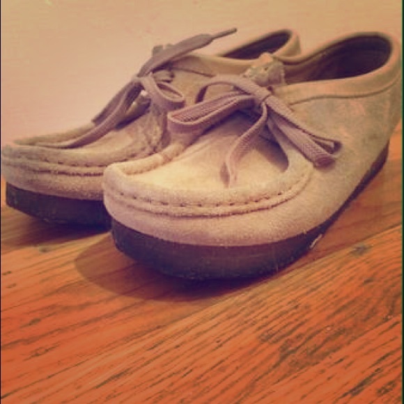 Women Clarks wallabees