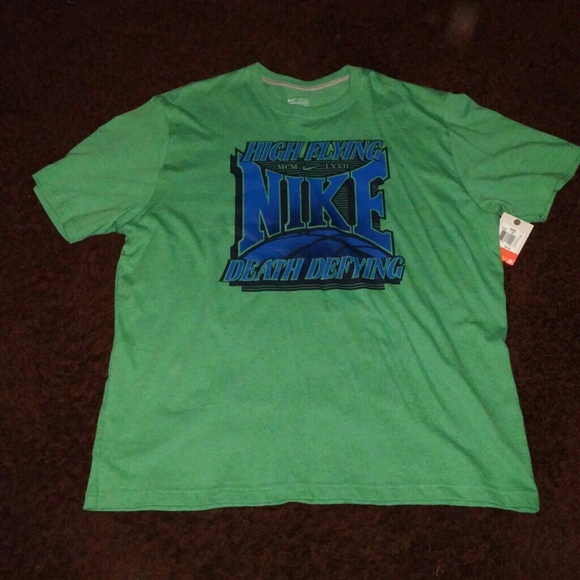 Men's Nike Shirt