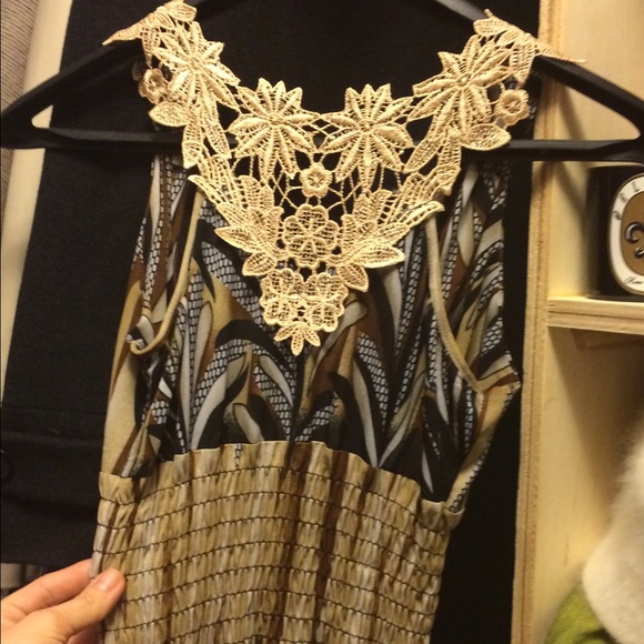 ACE Neutral-tone Maxi with Gold Starburst detail - Picture 4 of 4