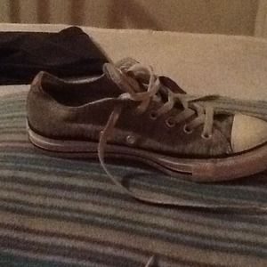 Grey converse